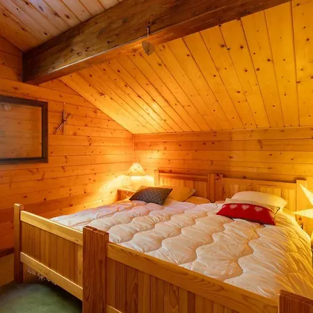 Chalet Les Tilleuls - Jolie Vue Montagne Et Lac Les Angles  Exterior photo