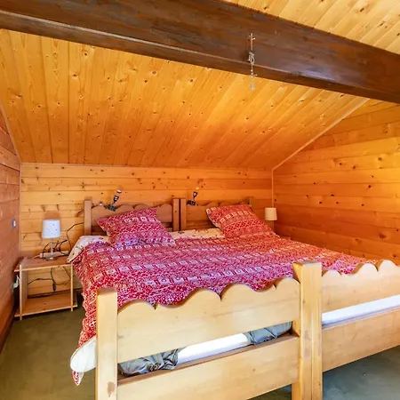 Chalet Les Tilleuls - Jolie Vue Montagne Et Lac Les Angles  Exterior photo